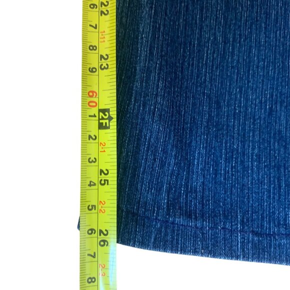 Christopher & Banks Womens Cropped  Straight Leg Jeans Size 12 Blue Denim 32”x26 - Picture 8 of 8